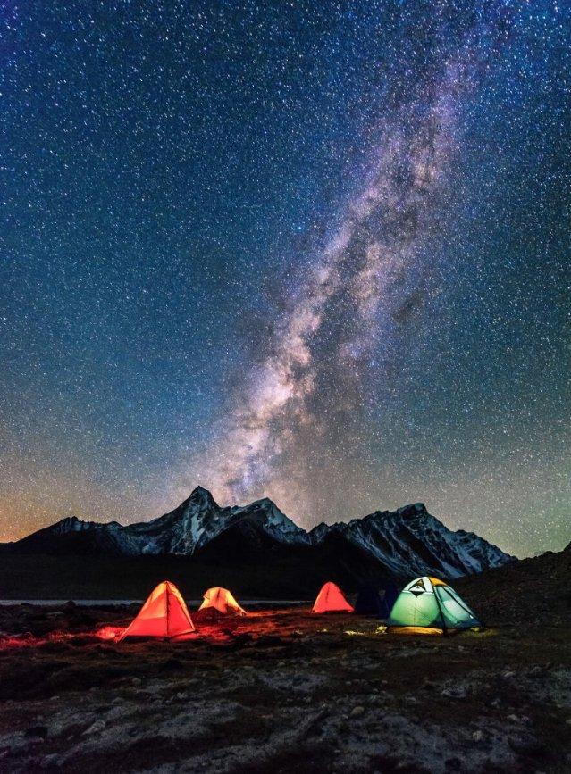 美股科技巨头高估值迎来大考! 或将决定标普500指数短期命运